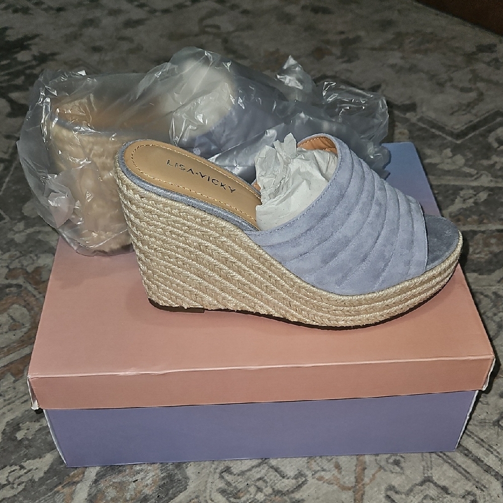 NEW In Box Lavender Suede Wedge Sandals Size 7.5